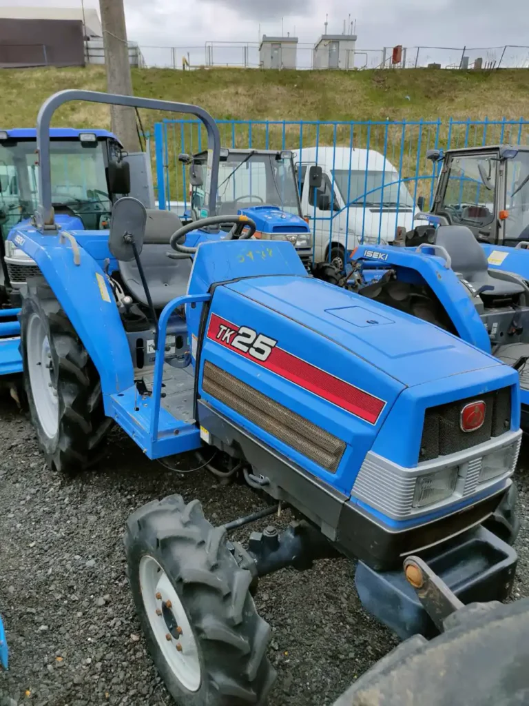 Японский минитрактор Kubota TK25