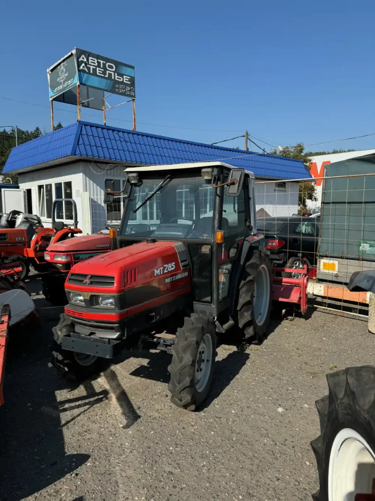 Японский минитрактор Mitsubishi MT285
