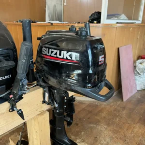 Японский лодочный мотор Suzuki 5HP 2-х тактный